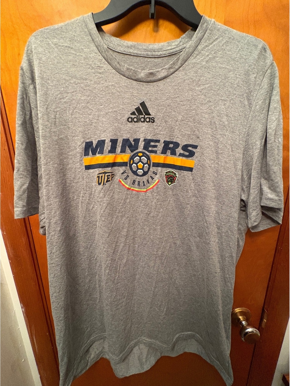 Adidas UTEP Miners vs FC Juárez “Dos Bravos” Soccer T-Shirt Men’s XL